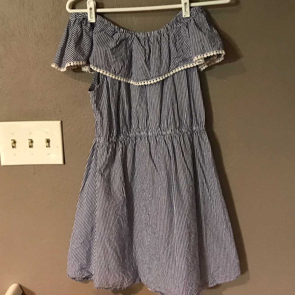 Dress - Picture 2 of 2